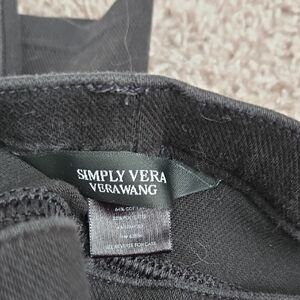 Simply Vera Vera Wang Womens Black Jeggings. Super Stretchy tight fit at ankle